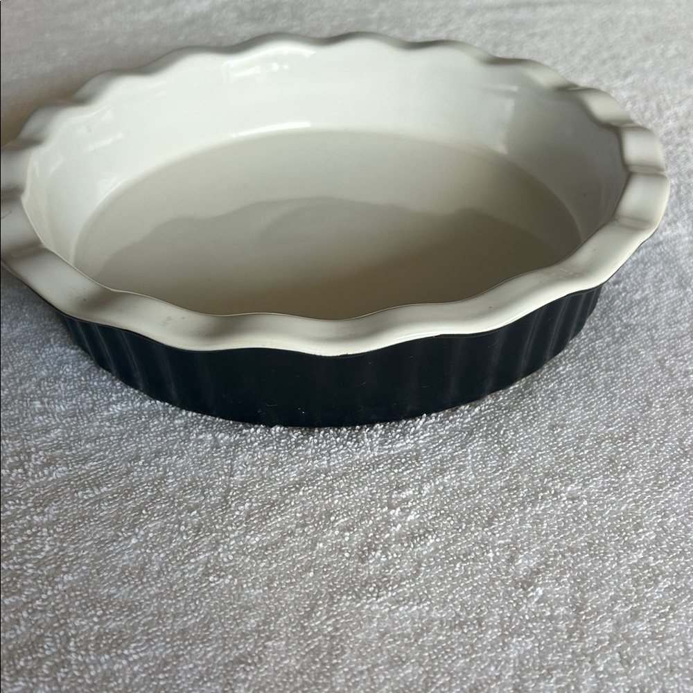 BIALETTI 9" STONEWARE PIE DISH
